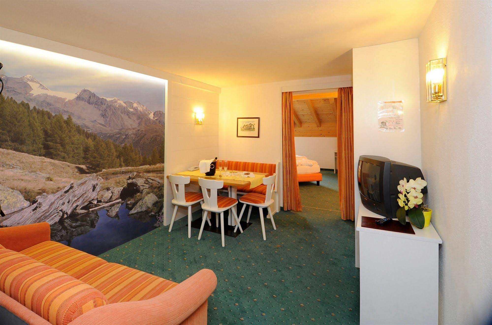 Hotel Alpenjuwel Melago Экстерьер фото